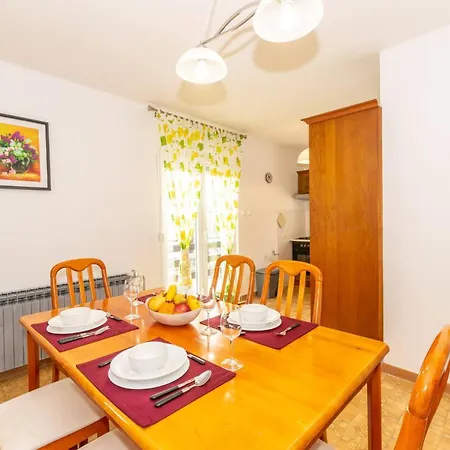 Family House With 2 - Irma Guest house *
