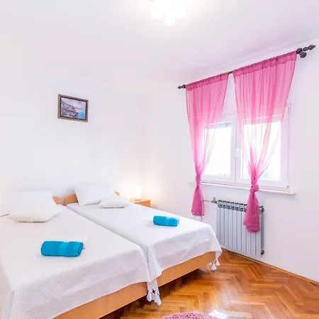 Family House With 2 - Irma Medulin