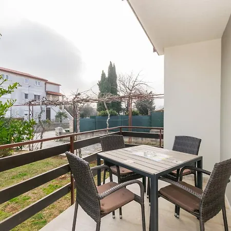 Family House With 2 - Irma Guest house