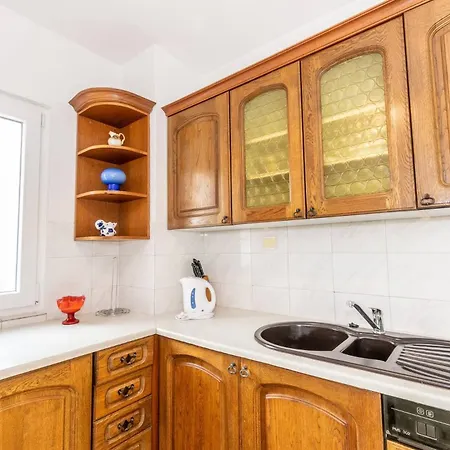 Affittacamere Family House With 2 - Irma