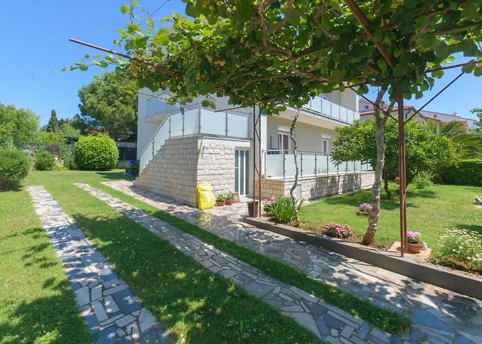 Family House With 2 - Irma Vendégház 3*