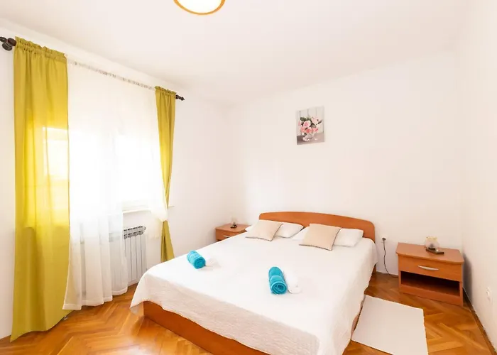 Family House With 2 - Irma 3* Medulin